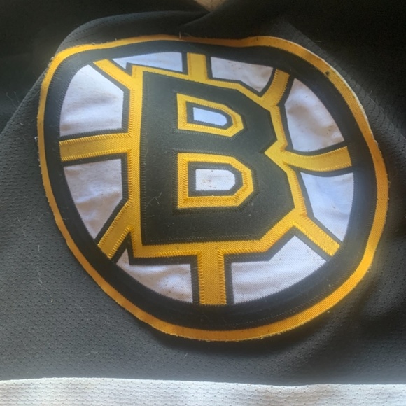 Officially licenced Boston Bruins Jersey - Picture 2 of 2